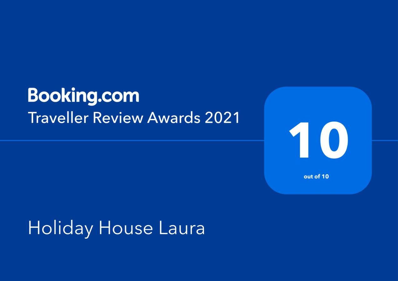 Holiday House Laura 비르 외부 사진